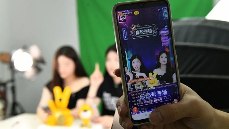 育儿嫂服务：揭秘行业规范与注意事项